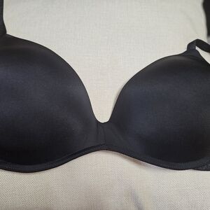 Victoria's Secret Sleek Black Bra